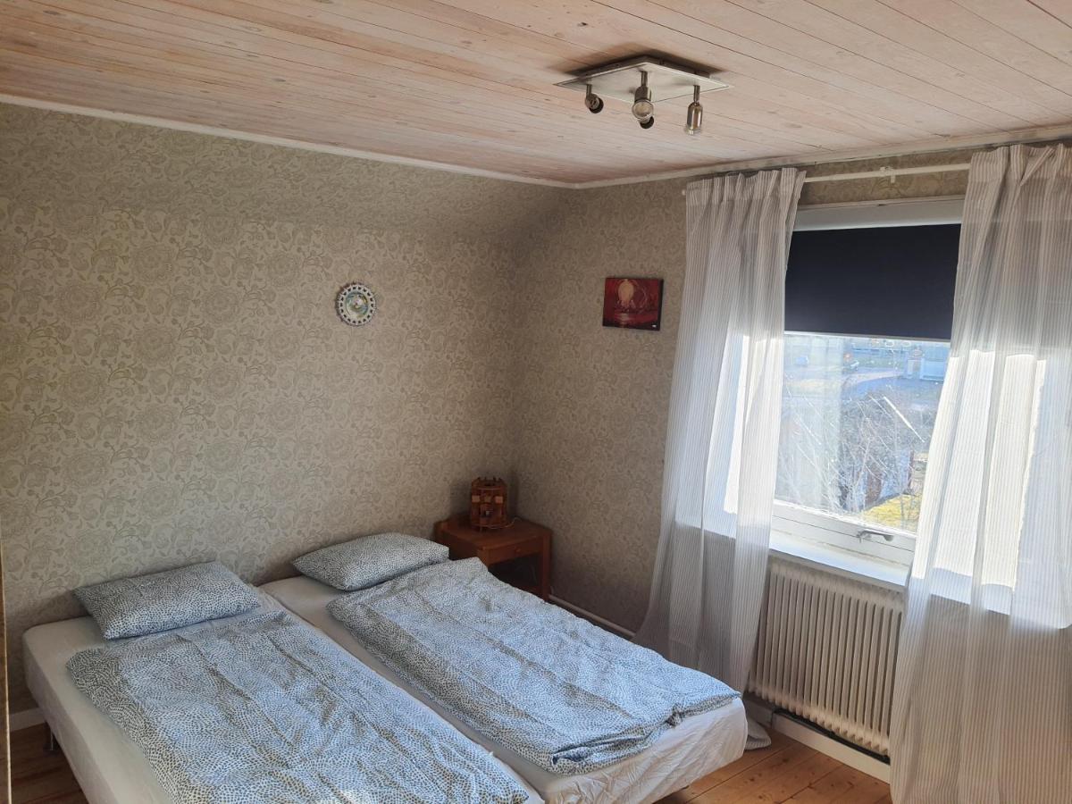 Liten Laegenhet 2 + 2 Pers Fågelfors Εξωτερικό φωτογραφία